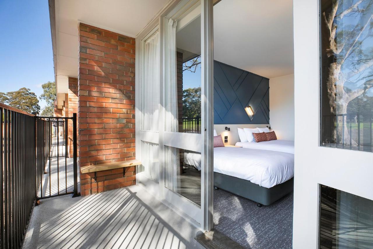 Sandown Park Hotel Noble Park Eksteriør bilde