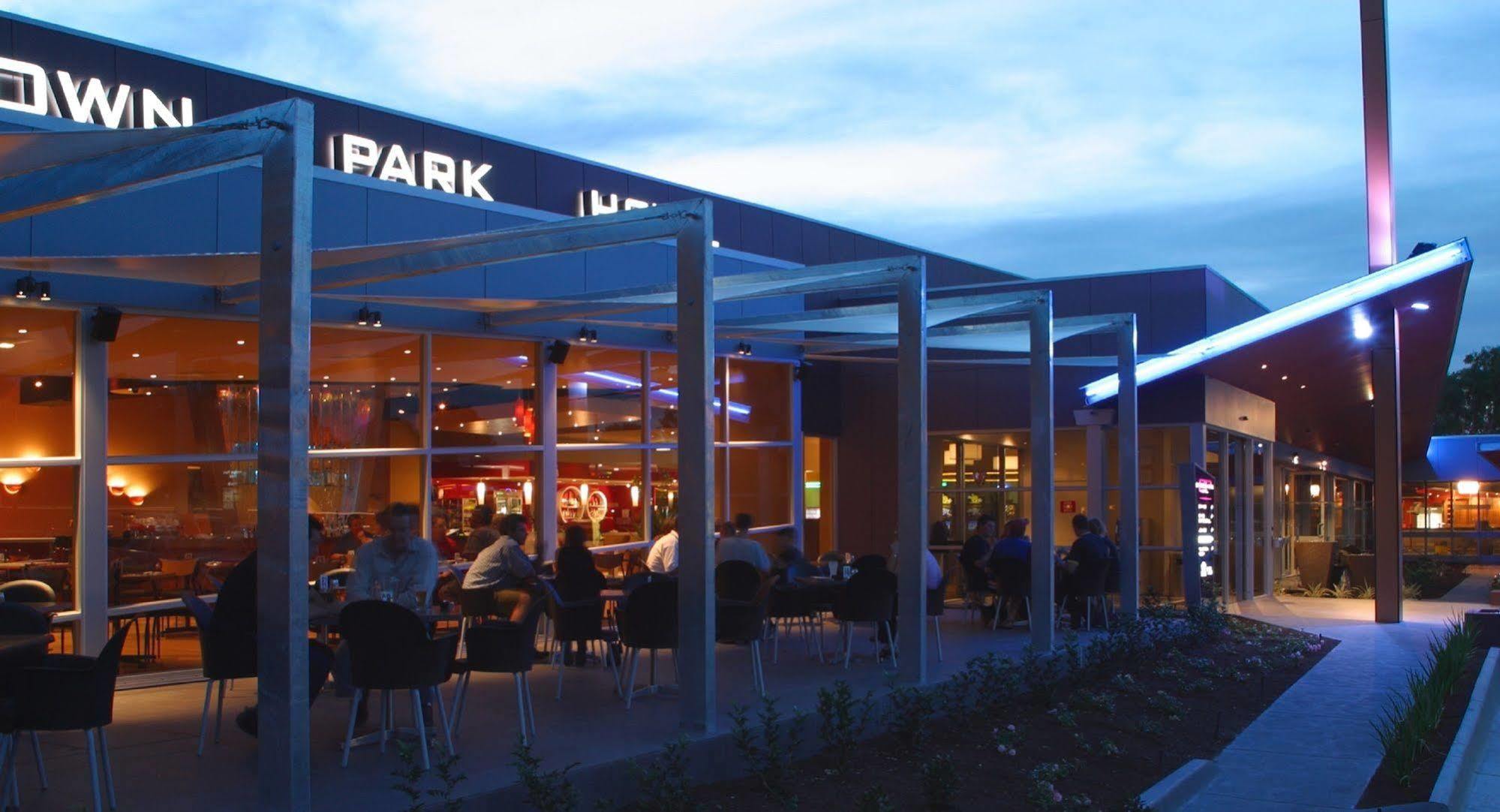 Sandown Park Hotel Noble Park Eksteriør bilde