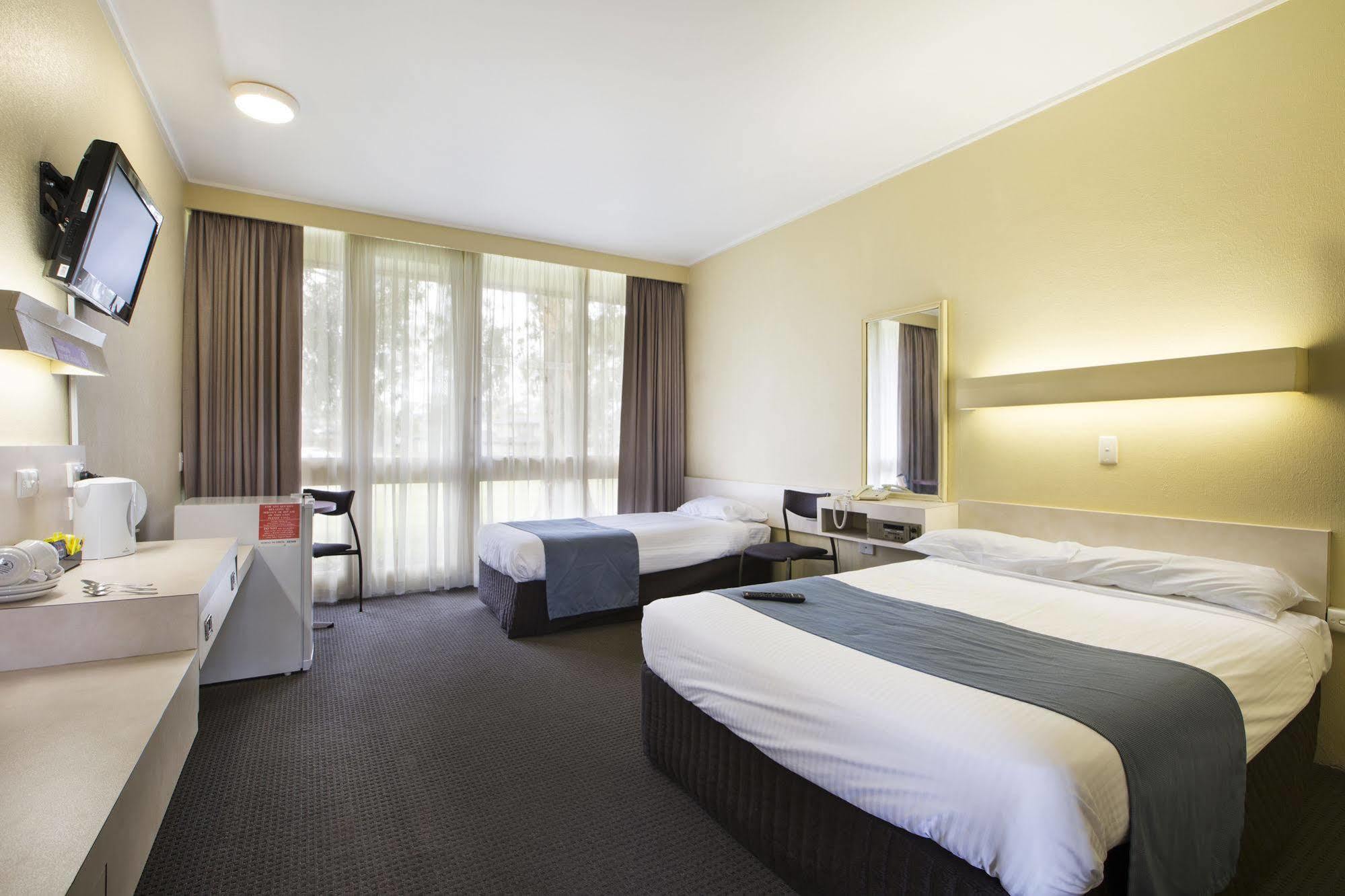 Sandown Park Hotel Noble Park Eksteriør bilde