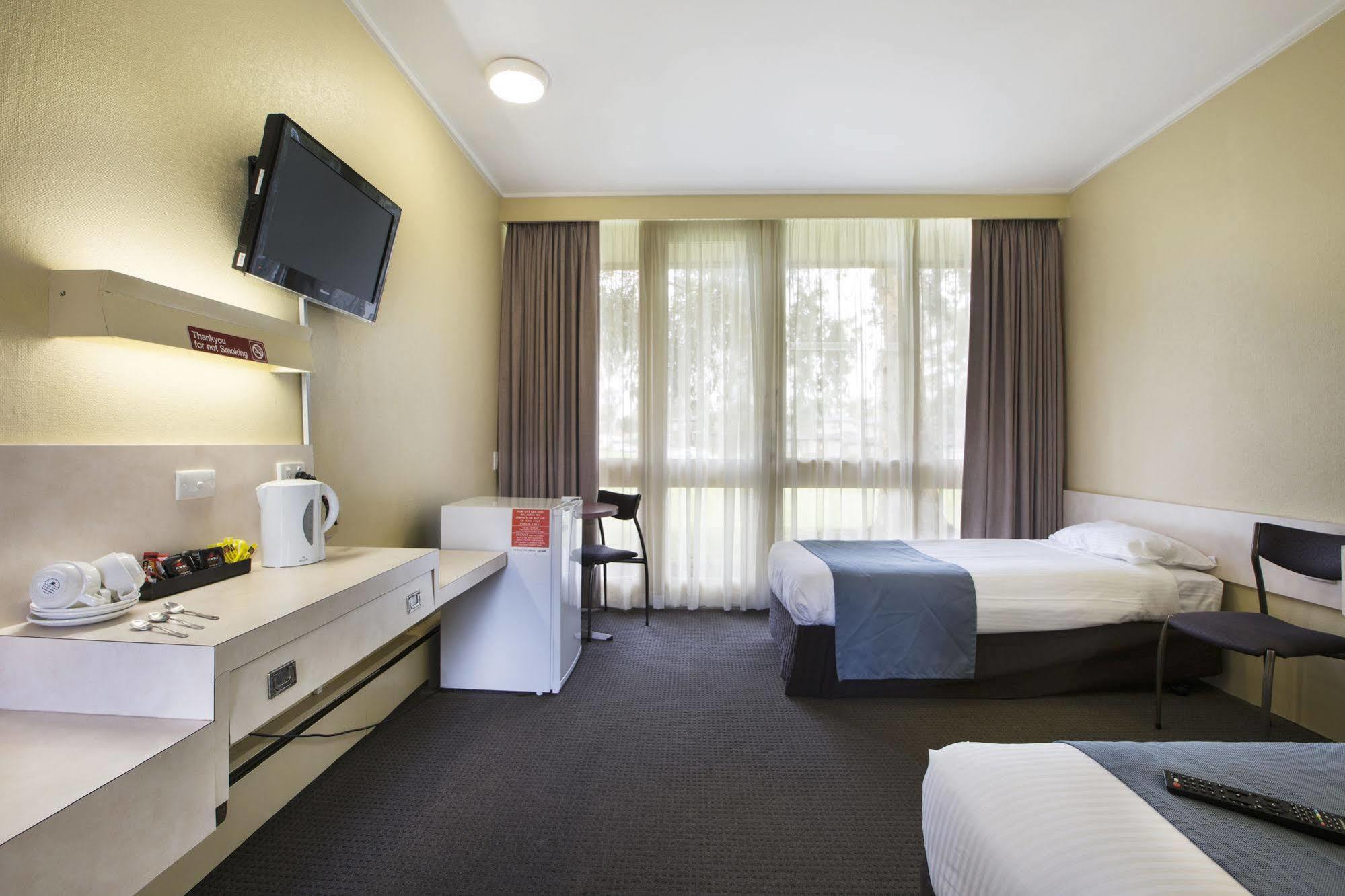 Sandown Park Hotel Noble Park Eksteriør bilde