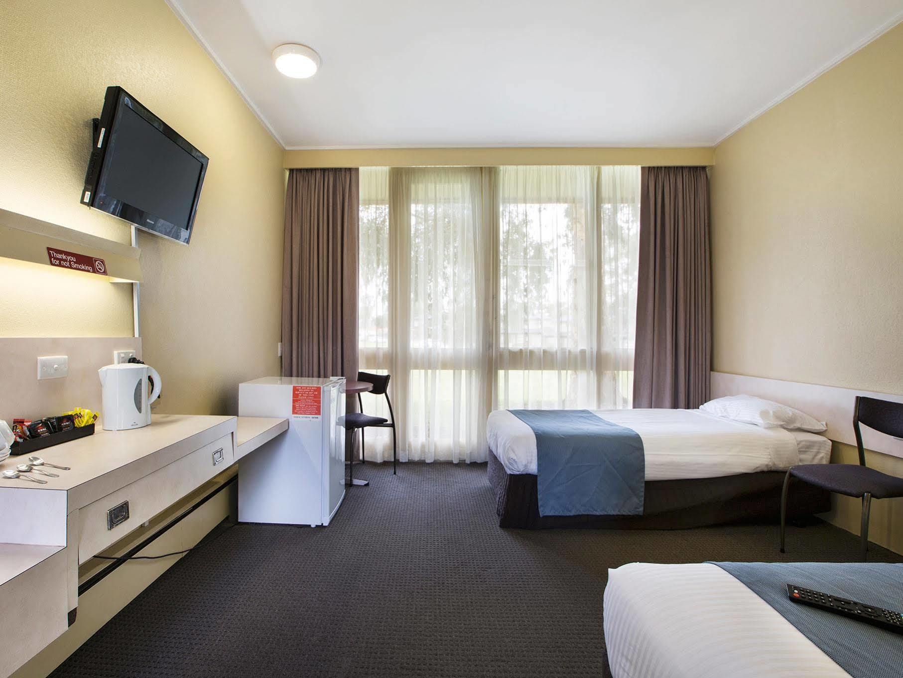 Sandown Park Hotel Noble Park Eksteriør bilde